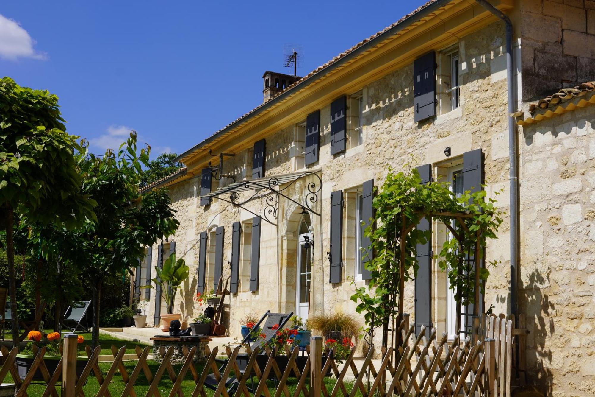 La Girondine Bed and Breakfast Galgon Eksteriør billede